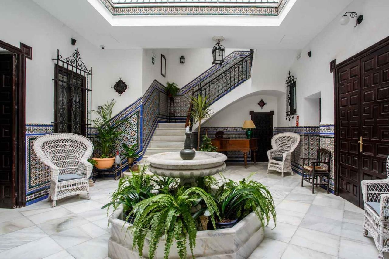 Suites Machado Севилья Экстерьер фото