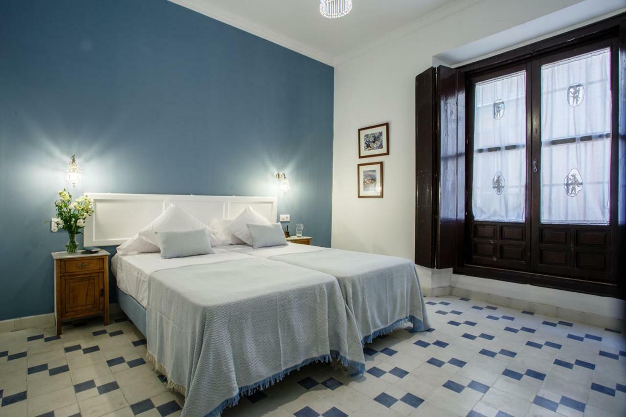 Suites Machado Севилья Экстерьер фото