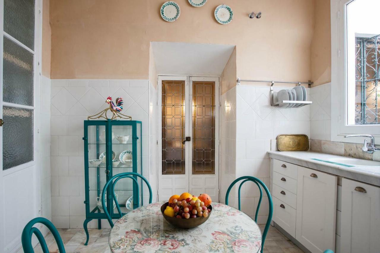 Suites Machado Севилья Экстерьер фото