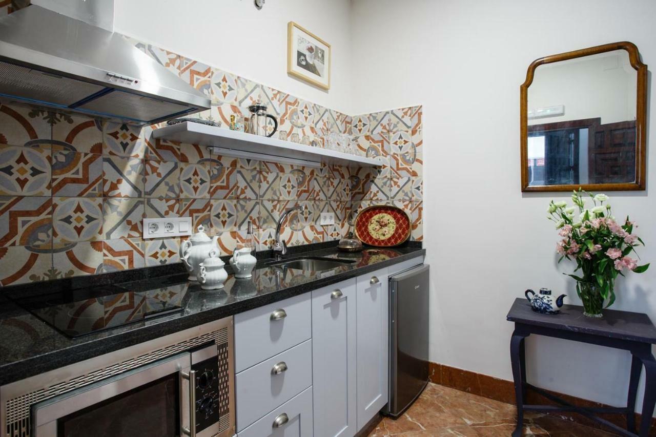 Suites Machado Севилья Экстерьер фото